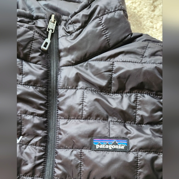 PATAGONIA Nano Puffer Vest primaloft Women's NWOT black Medium - Picture 3 of 10
